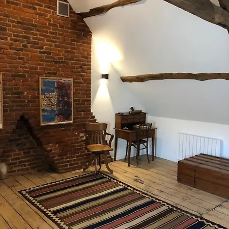 Hébergement de vacances Chez Madeleine, Maison De Charme A Montreuil /mer Montreuil (Pas-de-Calais)